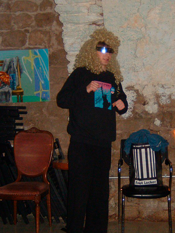 Сольный on-walk концерт невошедших историй